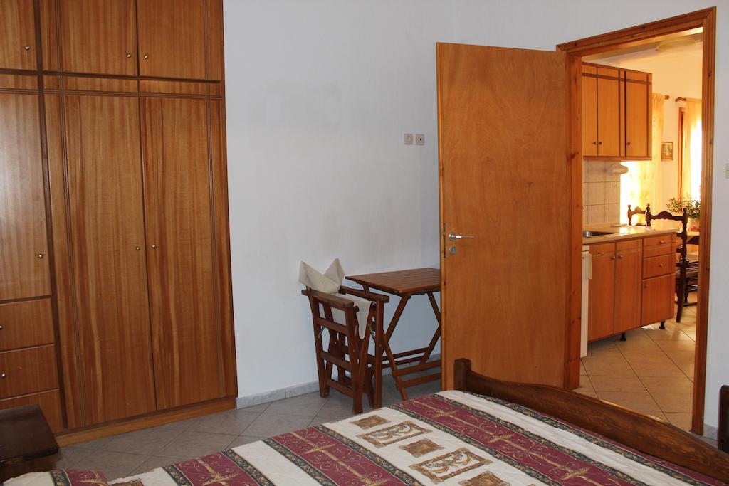 Studio Anna Neo Klima Habitación foto